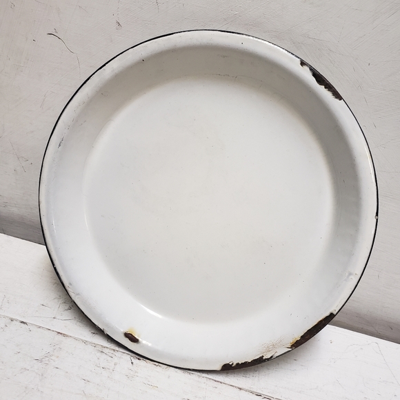 Vintage Accents Vintage Enamel Enamelware Whiteblack 9 Pie Pan Plate Country Farmhouse